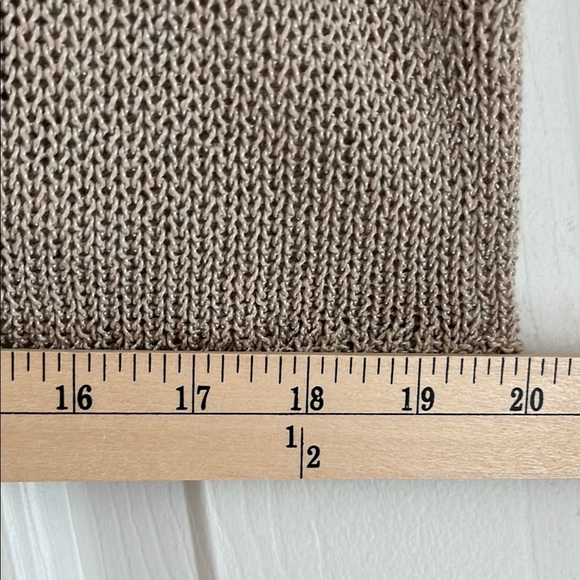 Croft & Barrow Tan Open Curved Front Loose Knit Sweater with Ribbed Trim M - Picture 9 of 10